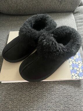 Target Kids Black Faux Fur-Lined Boots/Slippers